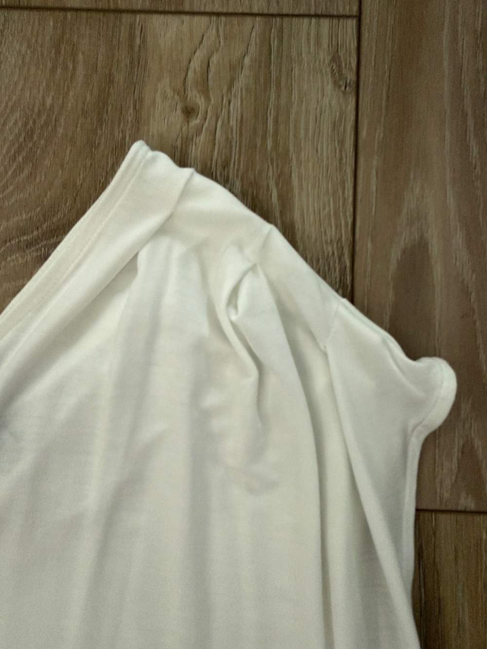 Express White One-Shoulder Top - Picture 5 of 7